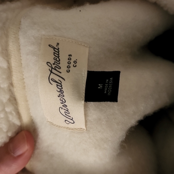 Universal Thread Color Block Pullover Zipper Sherpa - Picture 10 of 11